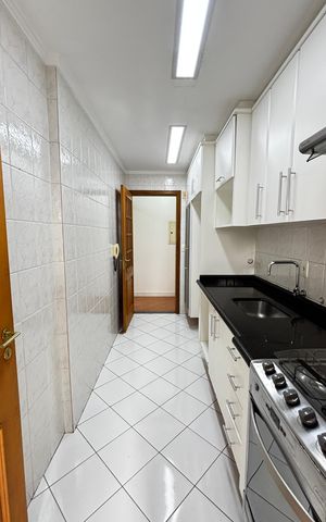 Apartamento para alugar com 76m², 2 quartos e 2 vagasCozinha