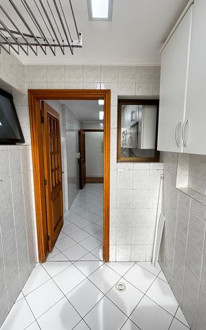 Apartamento para alugar com 76m², 2 quartos e 2 vagasÁrea de Serviço
