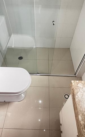 Apartamento para alugar com 76m², 2 quartos e 2 vagasBanheiro da Suíte