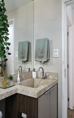 Apartamento à venda com 48m², 2 quartos e 1 vaga Apartamento à venda com 48m², 2 quartos e 1 vagaBanheiro