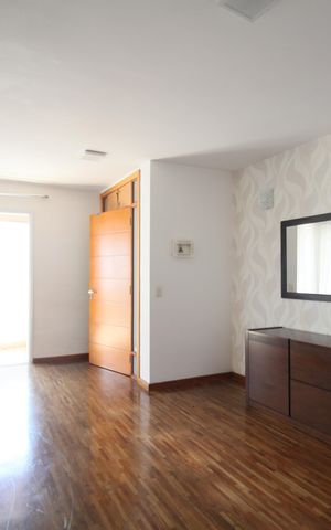 Apartamento para alugar com 131m², 3 quartos e 2 vagasSala