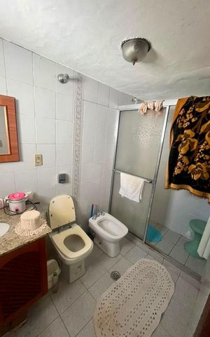 Casa de condomínio à venda com 95m², 2 quartos e 2 vagas Casa de condomínio à venda com 95m², 2 quartos e 2 vagasBanheiro 2