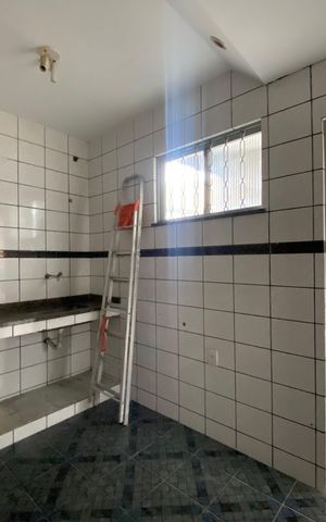 Casa à venda com 72m², 4 quartos e sem vaga