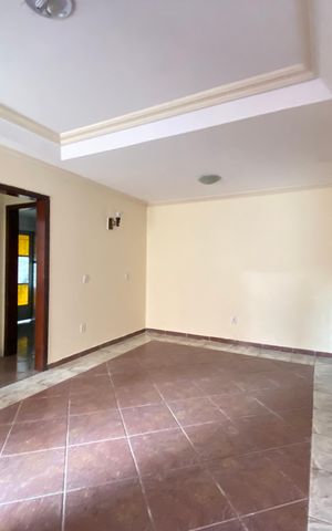 Casa à venda com 72m², 4 quartos e sem vaga