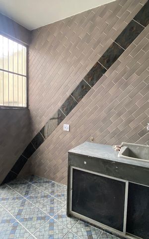 Casa à venda com 72m², 4 quartos e sem vaga