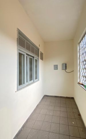Casa à venda com 72m², 4 quartos e sem vaga