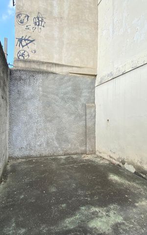 Casa à venda com 72m², 4 quartos e sem vaga