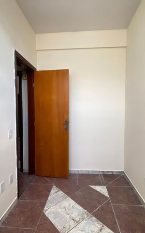 Casa à venda com 72m², 4 quartos e sem vaga