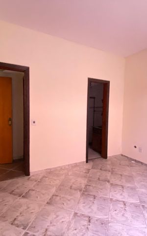 Casa à venda com 72m², 4 quartos e sem vaga