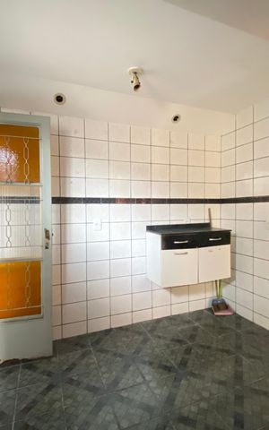 Casa à venda com 72m², 4 quartos e sem vaga