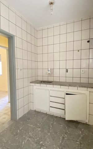 Casa à venda com 72m², 4 quartos e sem vaga