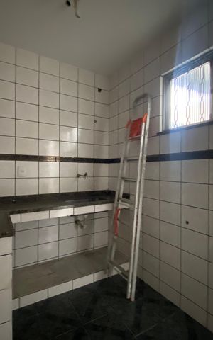 Casa à venda com 72m², 4 quartos e sem vaga