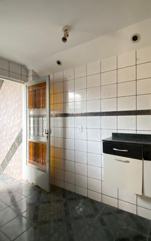 Casa à venda com 72m², 4 quartos e sem vaga