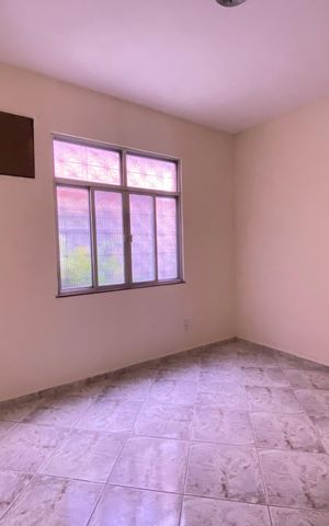 Casa à venda com 72m², 4 quartos e sem vaga