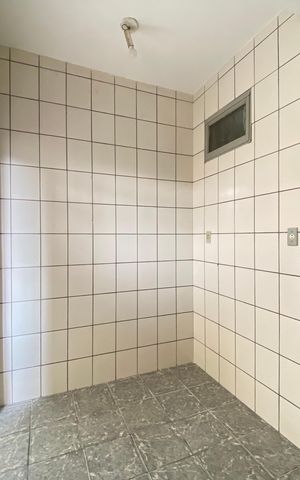 Casa à venda com 72m², 4 quartos e sem vaga