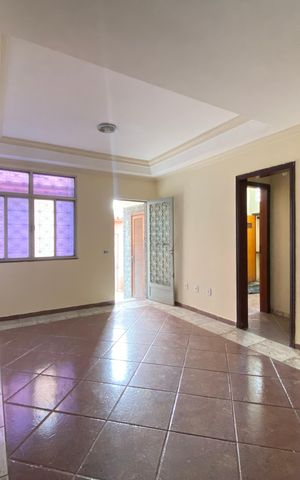 Casa à venda com 72m², 4 quartos e sem vaga