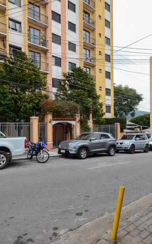 Apartamento para alugar com 62m², 3 quartos e 1 vaga Apartamento para alugar com 62m², 3 quartos e 1 vagaFachada