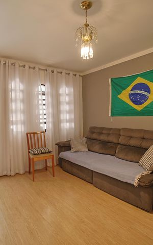 Casa à venda com 100m², 4 quartos e 1 vagaSala