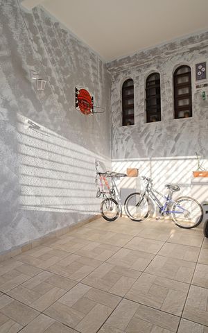 Casa à venda com 100m², 4 quartos e 1 vagaGaragem