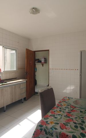 Casa à venda com 125m², 2 quartos e 2 vagasCozinha
