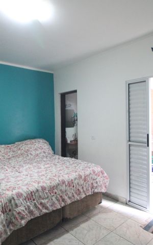Casa à venda com 125m², 2 quartos e 2 vagasSuíte
