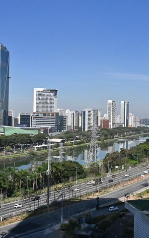Apartamento à venda com 142m², 3 quartos e 2 vagasVista da Suíte 3
