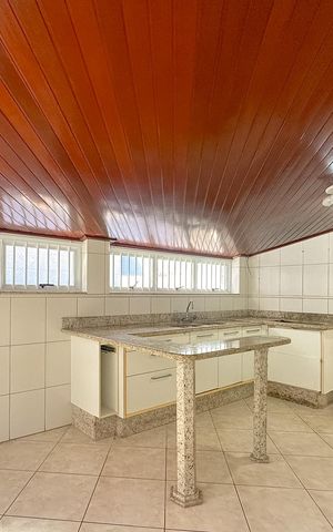 Casa para alugar com 150m², 4 quartos e 2 vagasCozinha