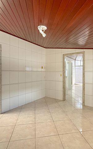 Casa para alugar com 150m², 4 quartos e 2 vagasCozinha e Área de Serviço