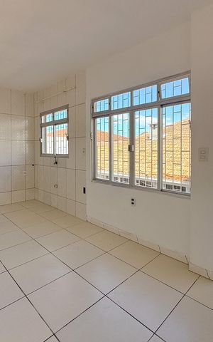 Casa para alugar com 150m², 4 quartos e 2 vagasSala/Cozinha