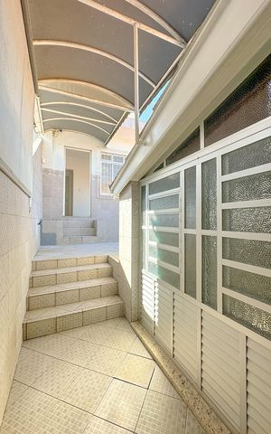 Casa para alugar com 150m², 4 quartos e 2 vagasCorredor