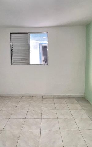 Casa para alugar com 60m², 2 quartos e sem vaga Casa para alugar com 60m², 2 quartos e sem vagaQuarto