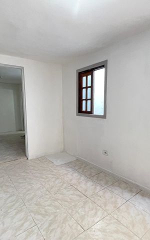 Casa para alugar com 60m², 2 quartos e sem vaga Casa para alugar com 60m², 2 quartos e sem vagaSala