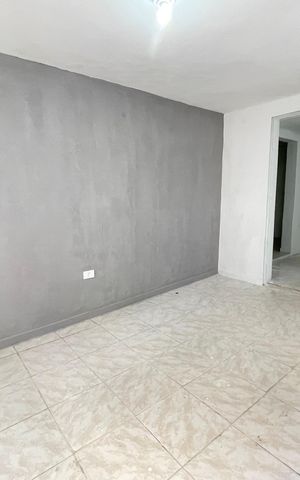 Casa para alugar com 60m², 2 quartos e sem vaga Casa para alugar com 60m², 2 quartos e sem vagaSala
