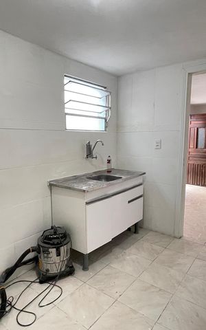 Casa para alugar com 60m², 2 quartos e sem vaga Casa para alugar com 60m², 2 quartos e sem vagaCozinha
