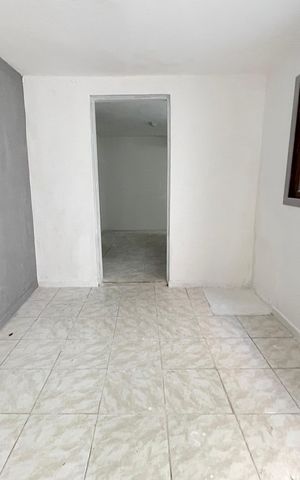 Casa para alugar com 60m², 2 quartos e sem vaga Casa para alugar com 60m², 2 quartos e sem vagaSala