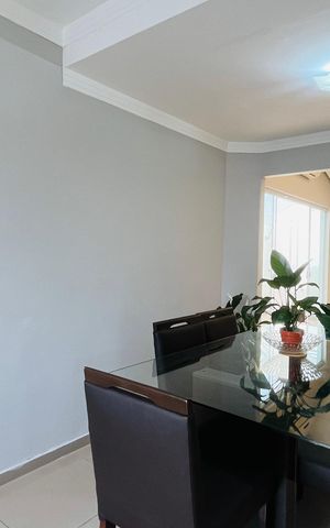 Casa de condomínio à venda com 100m², 3 quartos e 2 vagas