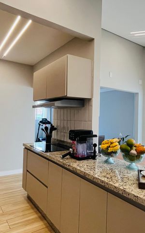 Casa de condomínio à venda com 100m², 3 quartos e 2 vagas