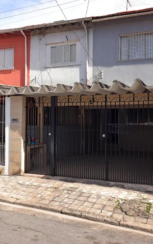 Casa para alugar com 92m², 2 quartos e 1 vagaFachada
