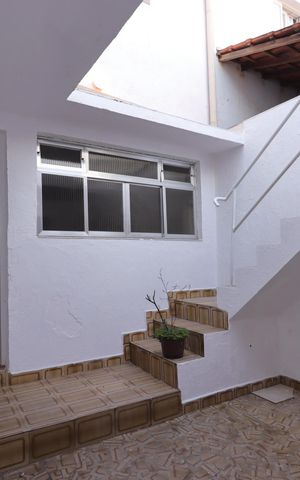 Casa para alugar com 92m², 2 quartos e 1 vagaÁrea de Serviço