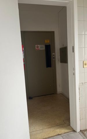 Apartamento à venda com 239m², 4 quartos e 3 vagas Apartamento à venda com 239m², 4 quartos e 3 vagasÁrea externa