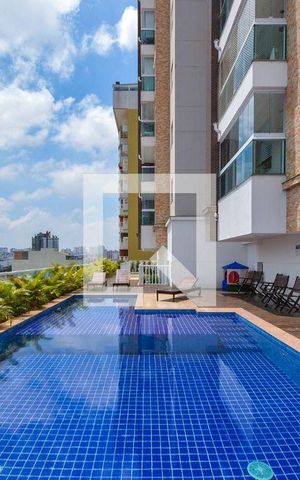 Apartamento à venda com 70m², 2 quartos e 2 vagas Apartamento à venda com 70m², 2 quartos e 2 vagasÁrea comum - Piscina