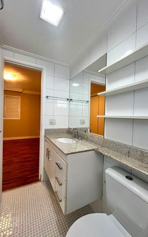 Apartamento à venda com 87m², 3 quartos e 2 vagas Apartamento à venda com 87m², 3 quartos e 2 vagasBanheiro da Suíte