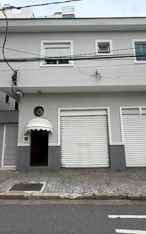 Apartamento para alugar com 64m², 2 quartos e 1 vagaFachada 