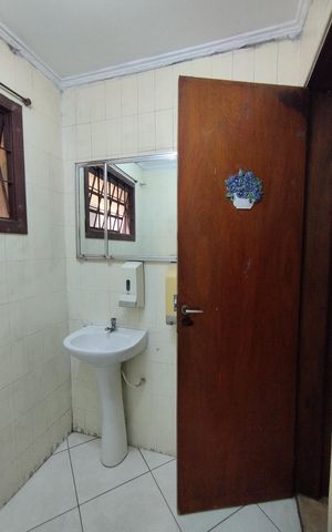 Casa para alugar com 460m², 6 quartos e sem vaga Casa para alugar com 460m², 6 quartos e sem vagaBanheiro - torneira
