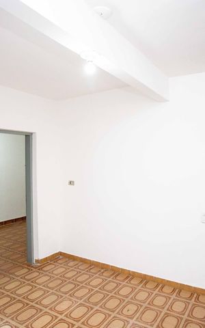 Casa para alugar com 65m², 2 quartos e sem vagaSala