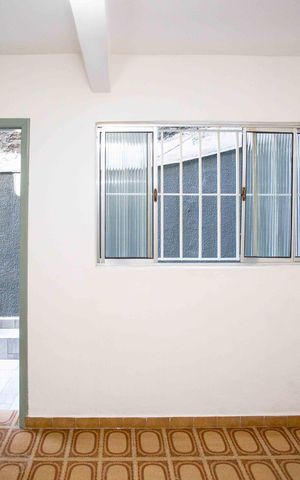 Casa para alugar com 65m², 2 quartos e sem vagaSala