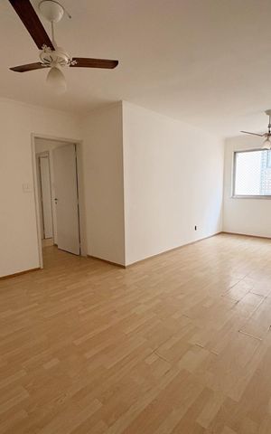 Apartamento à venda com 88m², 2 quartos e 1 vaga Apartamento à venda com 88m², 2 quartos e 1 vagaSala