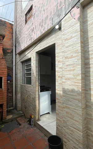 Casa para alugar com 60m², 2 quartos e sem vaga