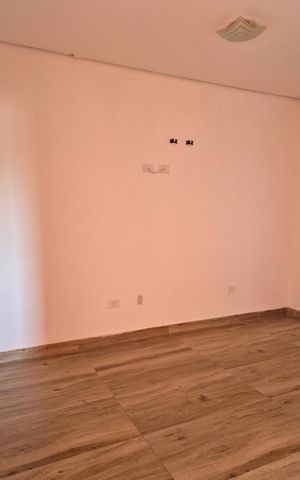 Casa à venda com 200m², 4 quartos e 2 vagasQuarto