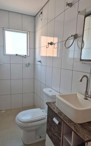 Casa à venda com 200m², 4 quartos e 2 vagasBanheiro